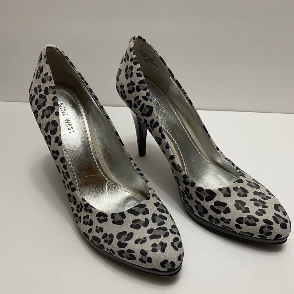 Like New - 9 West Cheetah print heels